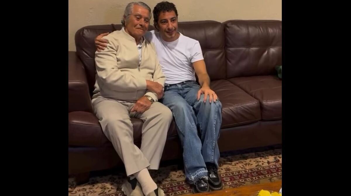 تصاویر جذاب از دیدار نوید محمد زاده و بهروز وثوقی+ فیلم