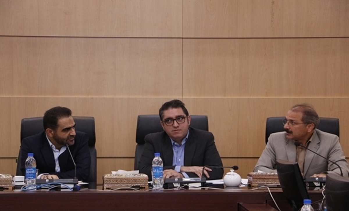 تاکید بر شکلگیری ارتباط سیستماتیک بین بازیگران اصلی صادرات/ رونق تولید منوط به توسعه بازارهای صادراتی است تاکید بر شکلگیری ارتباط سیستماتیک بین بازیگران اصلی صادرات/ رونق تولید منوط به توسعه بازارهای صادراتی است