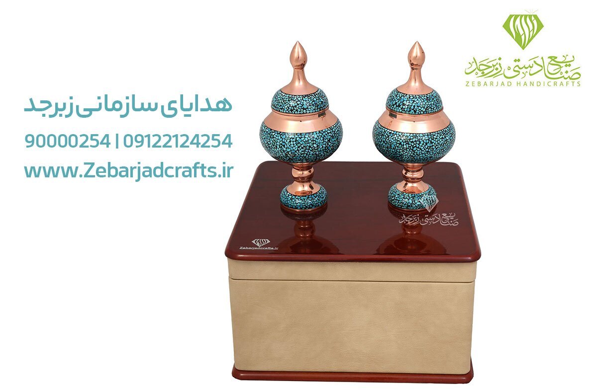 چرا شرکتهای موفق میلیاردها تومان برای هدایای سازمانی هزینه میکنند؟ چرا شرکتهای موفق میلیاردها تومان برای هدایای سازمانی هزینه میکنند؟