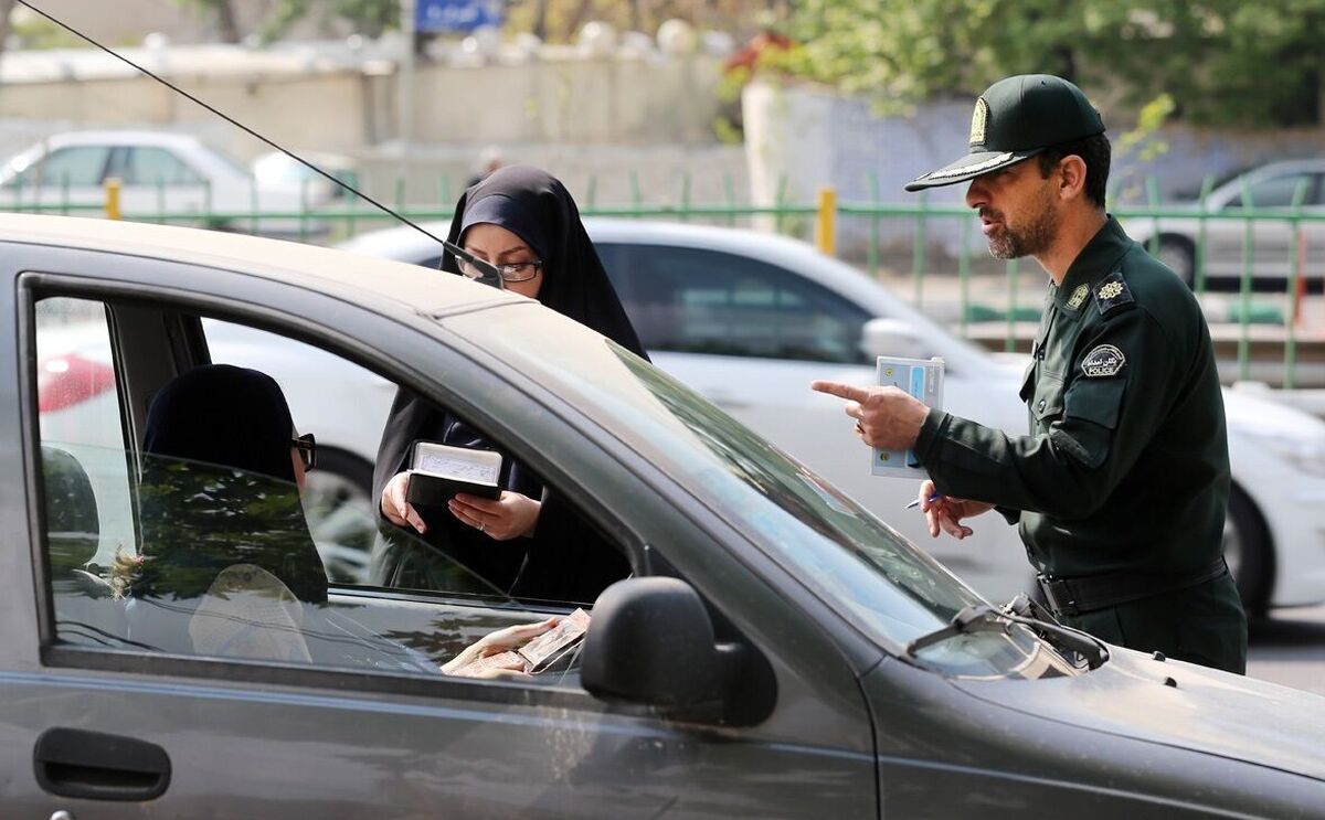 آزار و اذیت در قالب پیامک های حجاب آزار و اذیت در قالب پیامک های حجاب