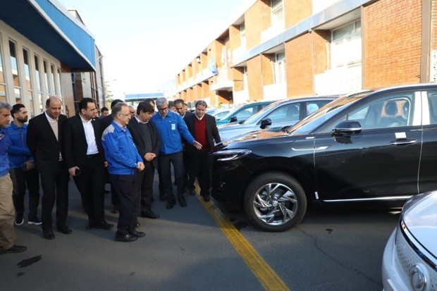 تاکید مدیرعامل ایران‌خودرو بر تامین ورق‌های باکیفیت و ایمن خودرو از منابع داخلی