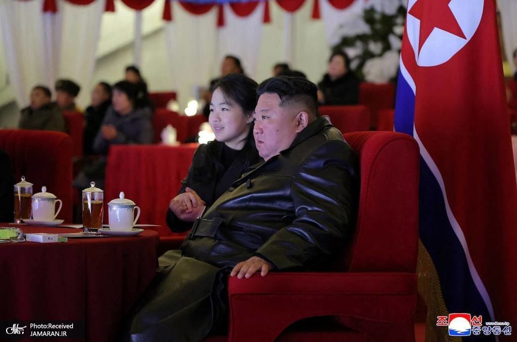 رهبر کره شمالی و دختر در جشن سال نو / «کیم جونگ اون» در لباس عید! + عکس