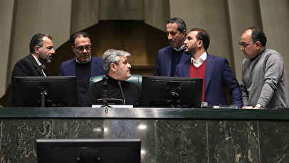 عقب‌گرد مجلس از افزایش مالیات/ کلیات بودجه ۱۴۰۵ تصویب شد