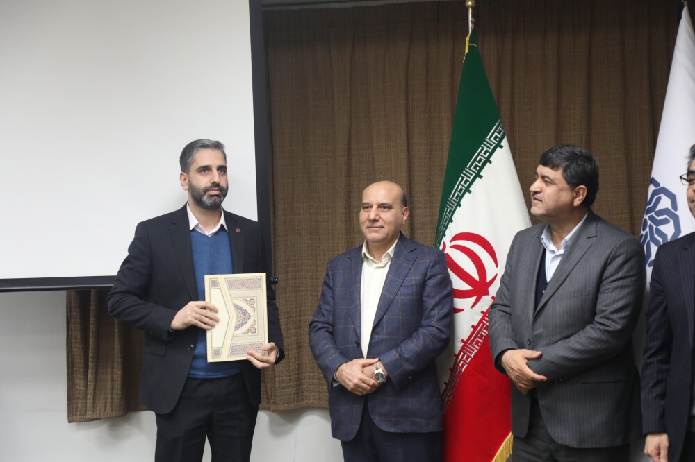 موفقیت پژوهشی مؤسسه اعتباری ملل در همایش پژوهش و فناوری پول و بانک موفقیت پژوهشی مؤسسه اعتباری ملل در همایش پژوهش و فناوری پول و بانک