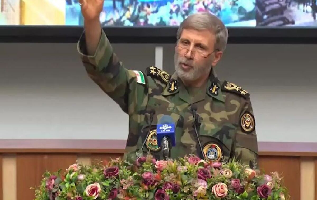 فرمانده ارتش: جانم فدای یک نوزاد یک‌روزه ایرانی + فیلم