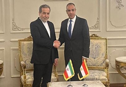 گفتگوی تلفنی عراقچی و وزیر خارجه مصر/ موضوع مذاکرات چه بود؟
