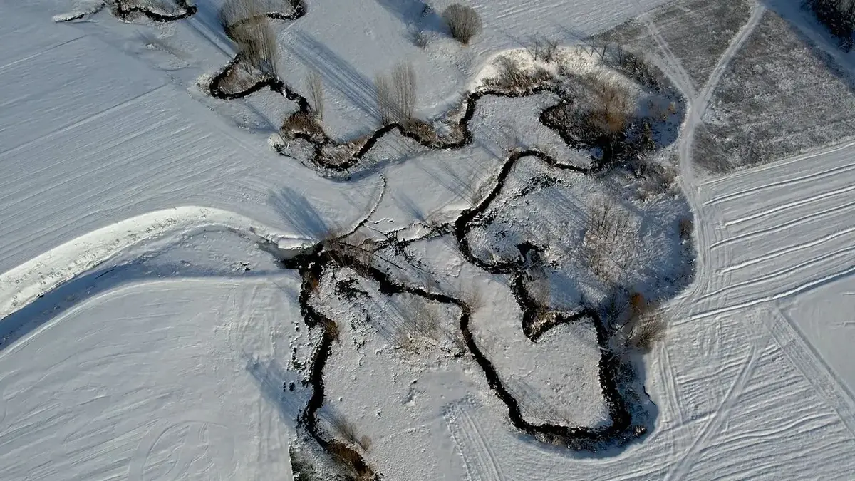 ارتفاع برف در این نقطه به یک متر رسید