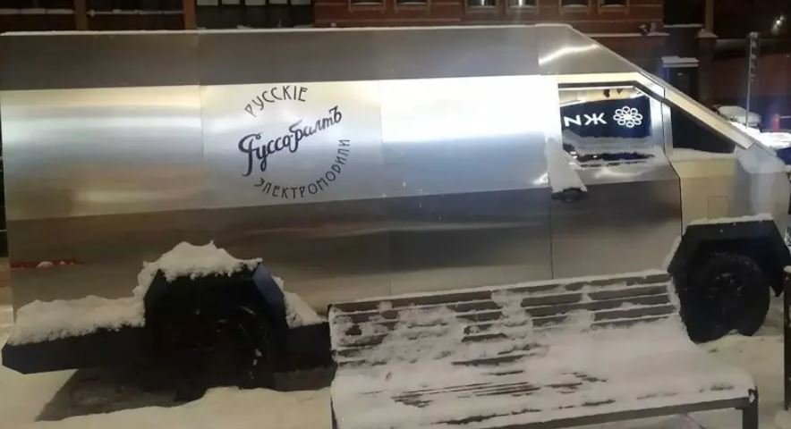 نمونه روسی سایبرتراک؛ یک ون باری از آمد درآمد + تصاویر نمونه روسی سایبرتراک؛ یک ون باری از آمد درآمد + تصاویر