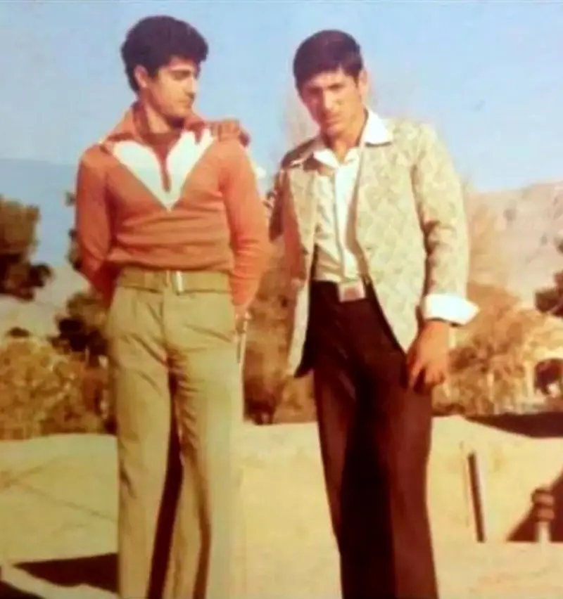 حتما ببینید / تیپ متفاوت سردار سلیمانی قبل از انقلاب در دوره جوانی + عکس حتما ببینید / تیپ متفاوت سردار سلیمانی قبل از انقلاب در دوره جوانی + عکس