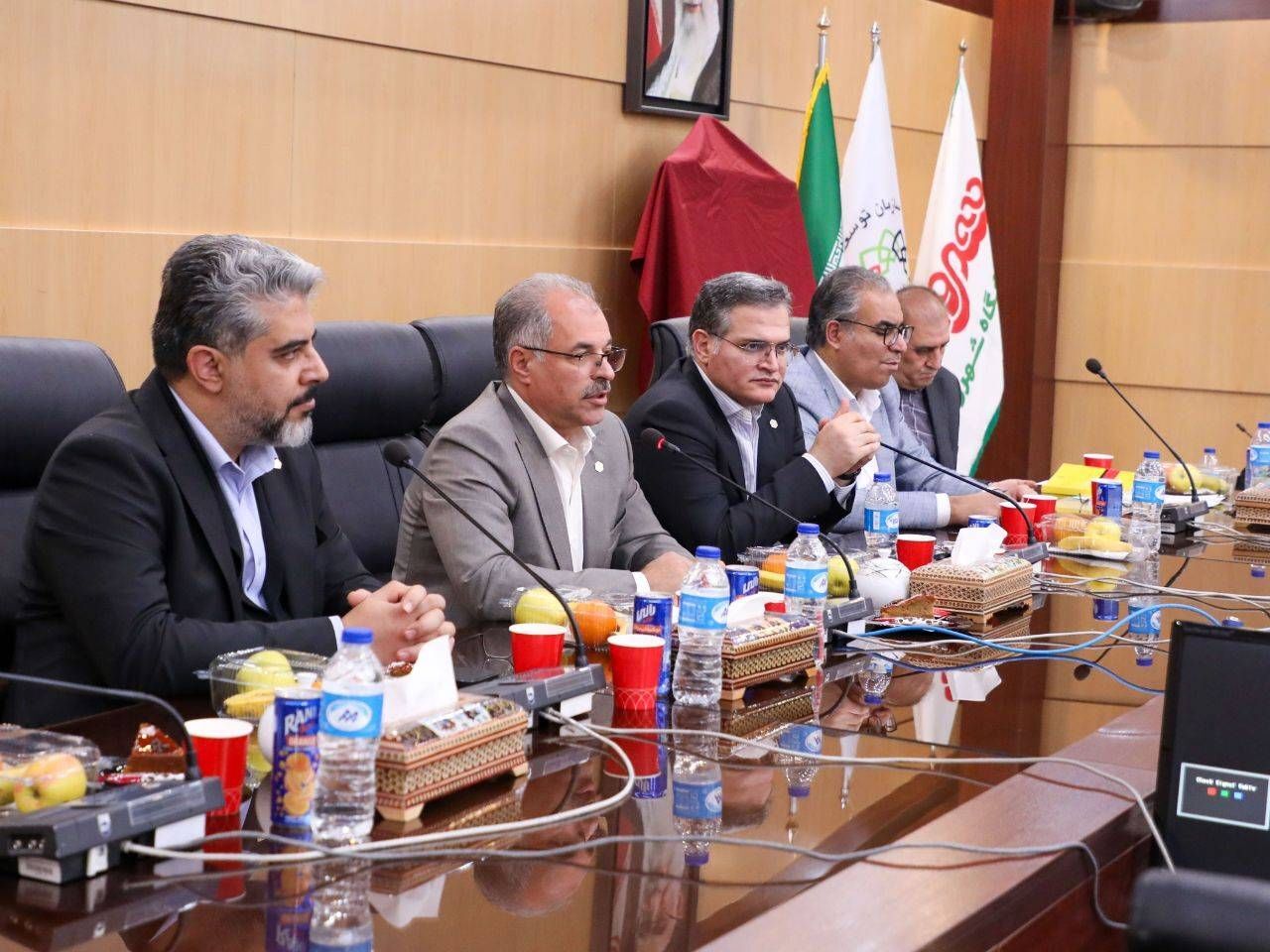 برگزاری گردهمایی سالانه اتحادیه کشوری فروشگاه‌های زنجیره‌ای  و نمایندگی‌ها/ افزايش سهم فروشگاه هاي زنجيره‌ای با حمايت دولت