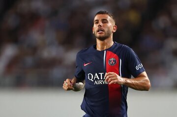 شکایت از فوتبالیست معروف به خاطر قاچاق انسان و سوء استفاده از اتباع غیرمجاز شکایت از فوتبالیست معروف به خاطر قاچاق انسان و سوء استفاده از اتباع غیرمجاز