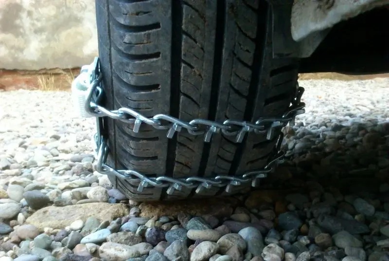 قیمت زنجیر چرخ در بازار ایران / چه مدل زنجیر چرخ مناسب خودروی شماست؟ قیمت زنجیر چرخ در بازار ایران / چه مدل زنجیر چرخ مناسب خودروی شماست؟