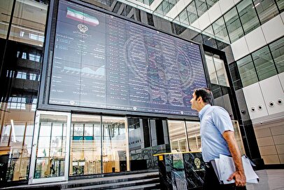 بورس در مسیر نزولی / شاخص به ۶۰۰ هزار واحد سقوط کرد