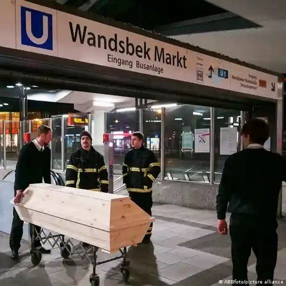 قتل دختر ایرانی در متروی هامبورگ + عکس قتل دختر ایرانی در متروی هامبورگ + عکس