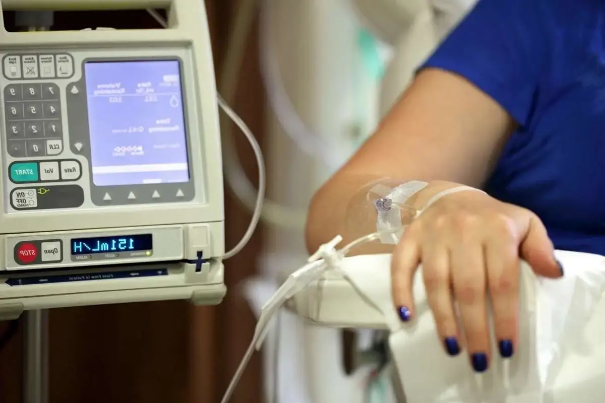 چرا بعد از شیمی‌درمانی دچار فراموشی می‌شویم؟/ راه های درمان چیست؟