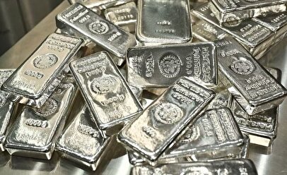 نقره در کانون توجه سرمایه‌گذاران / آینده بازار فلزات گرانبها تغییر می‌کند