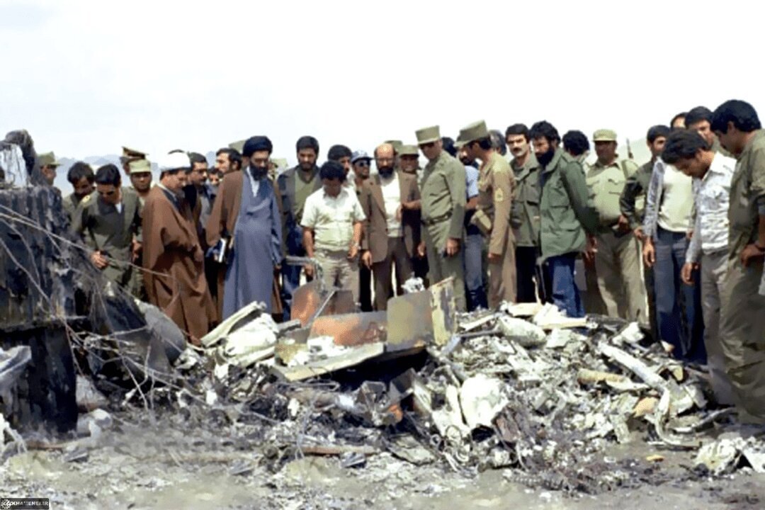 تکلیف ۸ نظامی آمریکایی که در خاک ایران کشته شدند چه شد؟