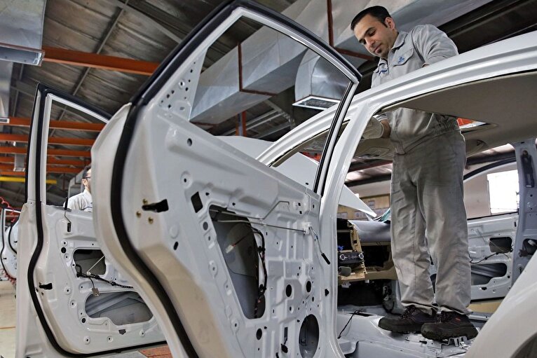 شوک به بازار خودرو/ تولید خودرو کاهش یافت