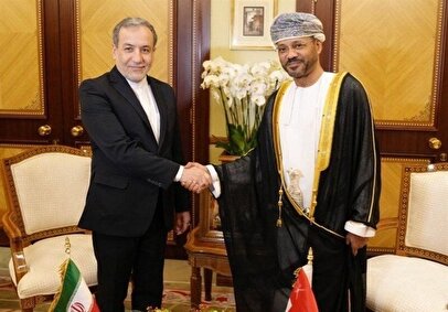 رایزنی عراقچی و البوسعیدی پیش از مذاکرات ایران و آمریکا