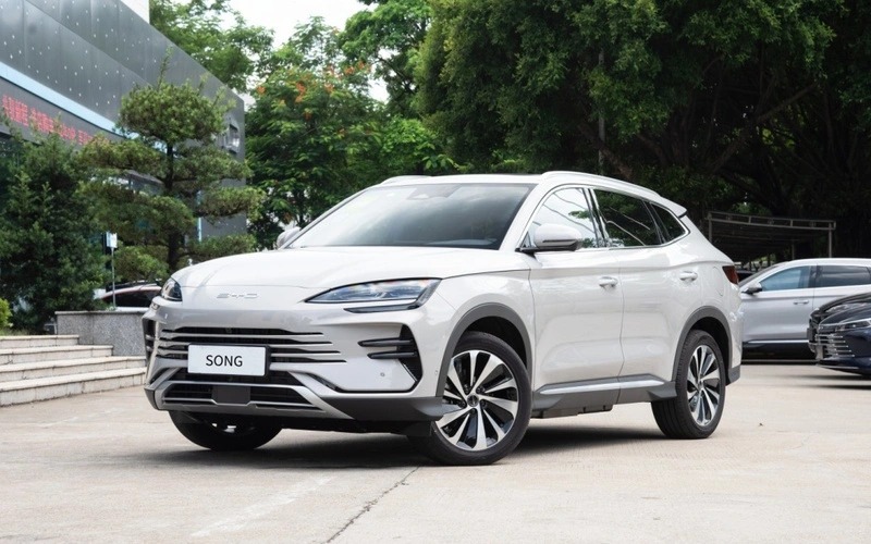 انفجار تقاضا در بازار خودرو آذربایجان / چینی‌ها صدرنشین شدند