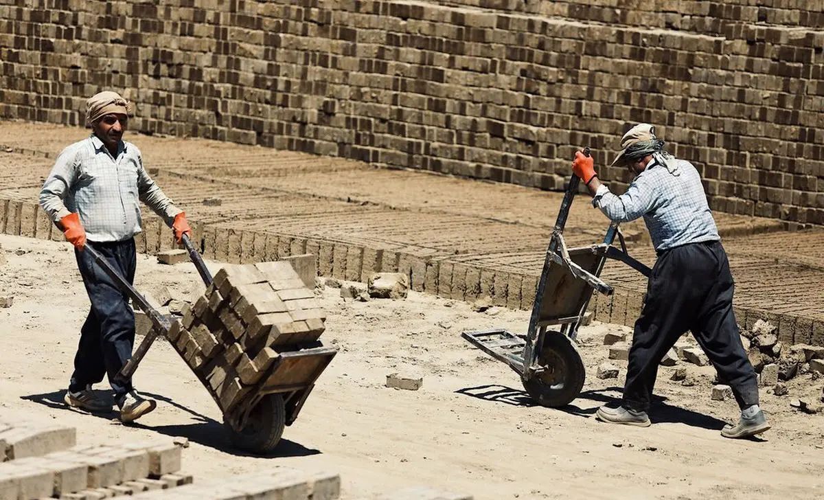 زنگ خطر معیشت کارگران/ حق مسکن ۹۰۰ هزار تومانی دیگر جوابگو نیست