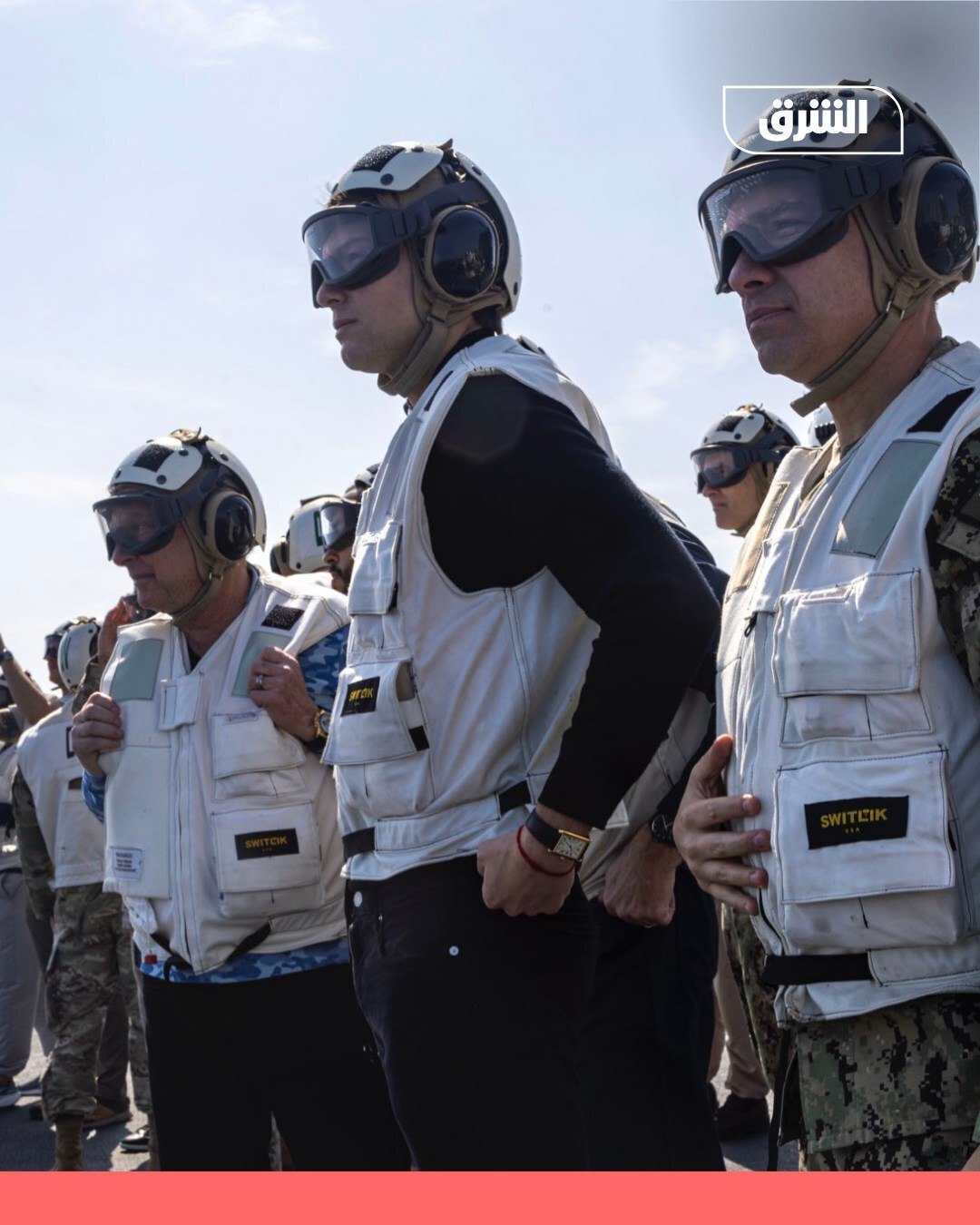 بازدید ویتکاف و کوشنر از ناو هواپیمابر آبراهام لینکلن/ حرکت تامل‌برانگیز تیم مذاکره‌کننده آمریکایی + تصاویر