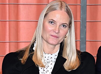 دوستی با جفری اپستین کار دست خانواده سلطنتی داد/ عذرخواهی همسر ولیعهد نروژ از مردم این کشور