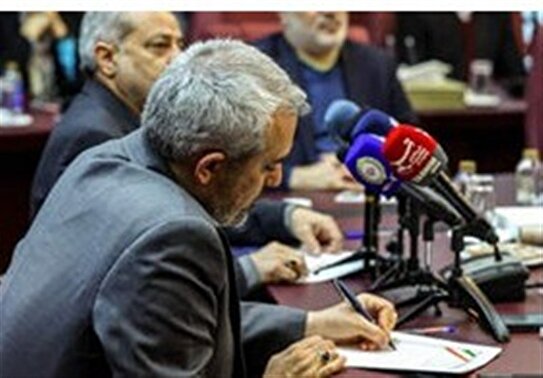 مدنی زاده: عرضه سه صندوق درآمد ثابت ارزی قطعی شد