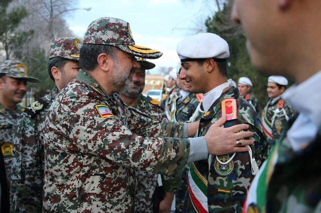 پدافند هوایی آماده شد/ فرمانده قرارگاه خاتم الانبیا به سایت‌های پدافندی غرب رفت