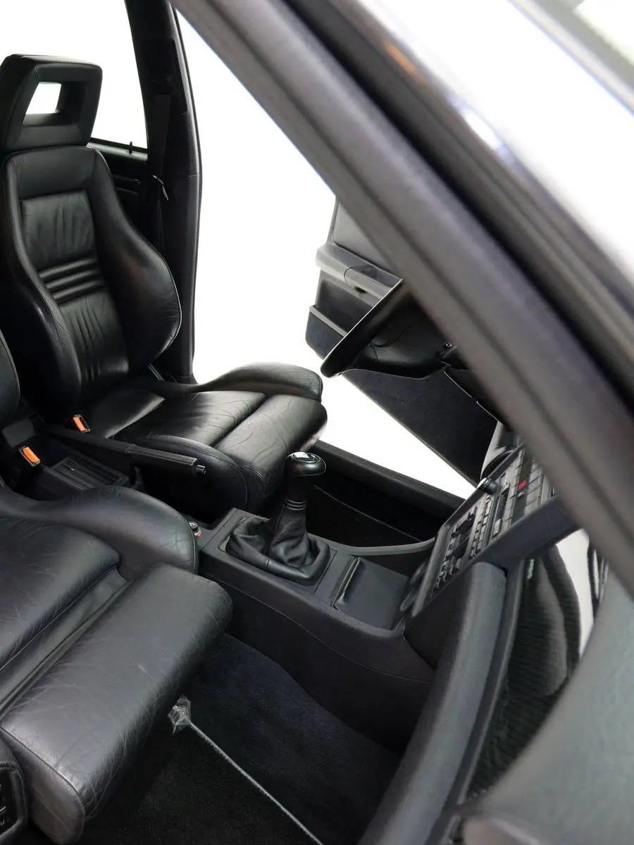 افسانه‌ای روی چهار چرخ / نایاب‌ترین آئودی RS۲ دنیا به فروش گذاشته شد