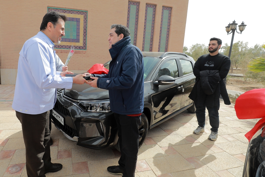 آغاز تحویل رسمی اولین سری از خودروهای سیتروئن C3-XR به مشتریان آغاز تحویل رسمی اولین سری از خودروهای سیتروئن C3-XR به مشتریان