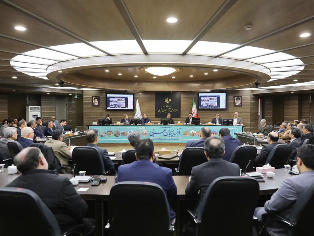 بهره‌برداری از سایت ارتباطی روستایی ایرانسل در آذربایجان غربی