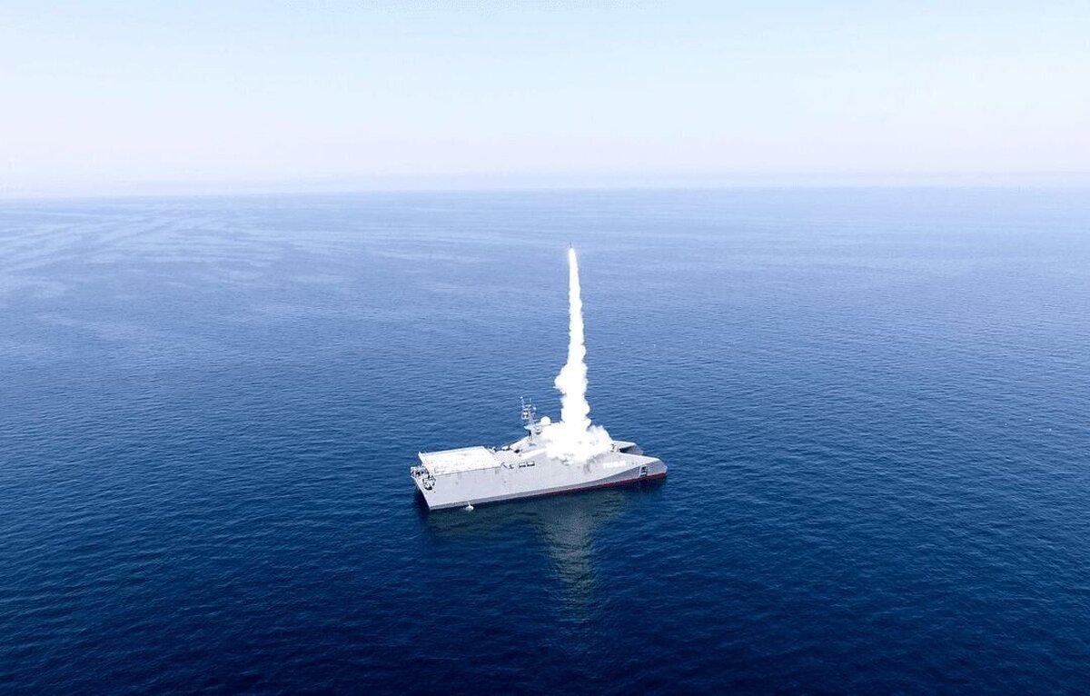 فعالیت عظیم نظامی در تنگه هرمز و بندرعباس / ایران قدرت نمایی کرد