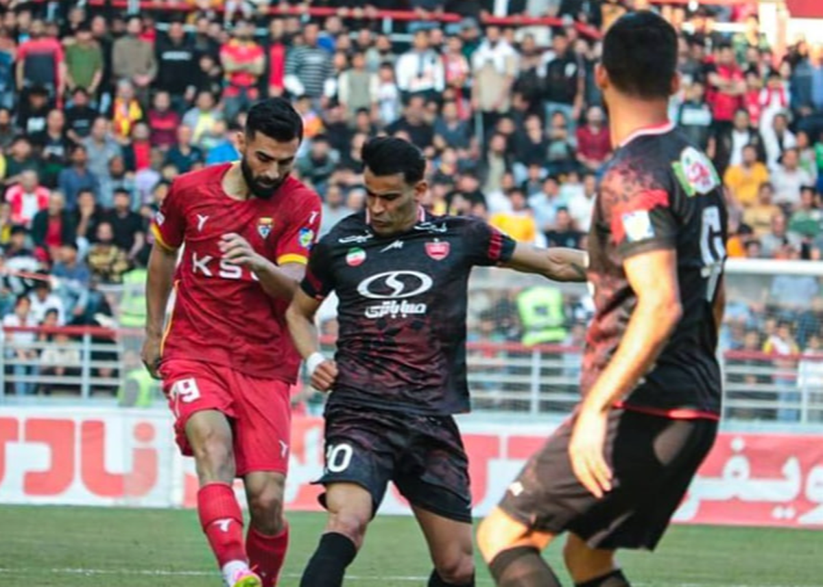 زمان بازی فولاد – پرسپولیس تغییر کرد