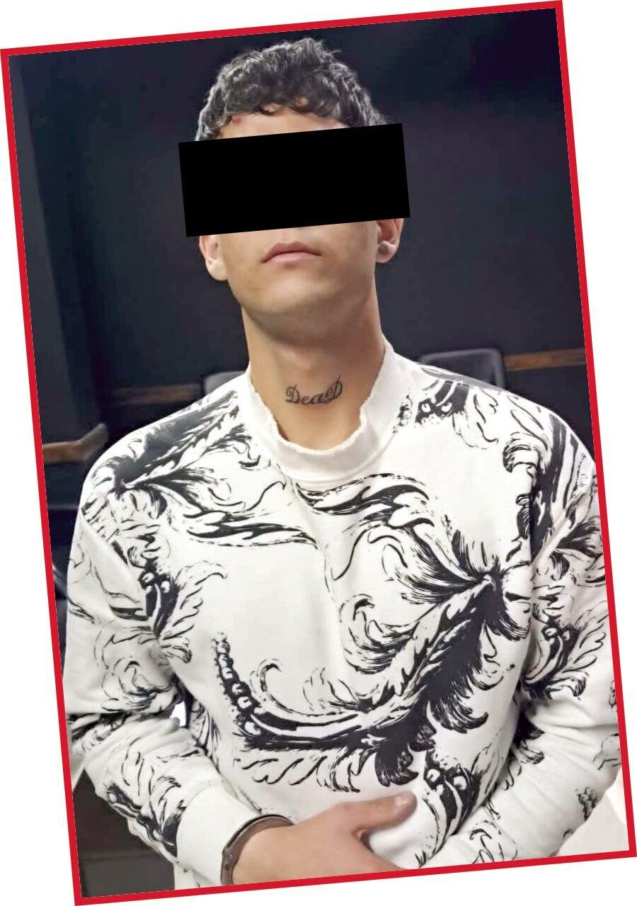 قتل هولناک پدر به پسر با ضربات چاقو/ اولین اعترافات متهم پس از بازداشت+ عکس قتل هولناک پدر به پسر با ضربات چاقو/ اولین اعترافات متهم پس از بازداشت+ عکس