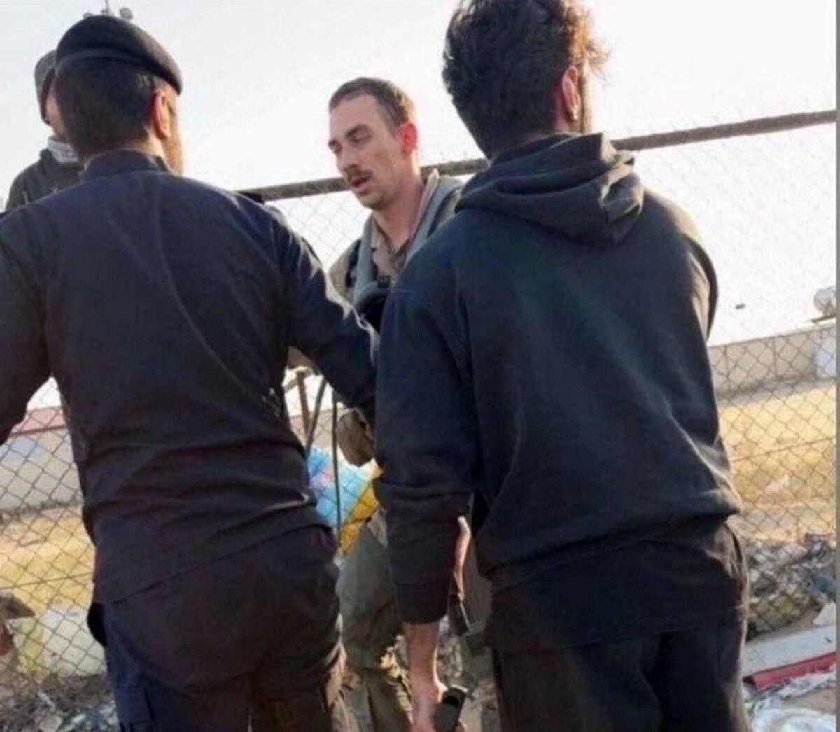 شکار جنگنده اف - ۱۵ آمریکا توسط پدافند هوایی ایران/ خلبان آمریکایی به نیرو‌های امنیتی کویت تحویل شد+ فیلم