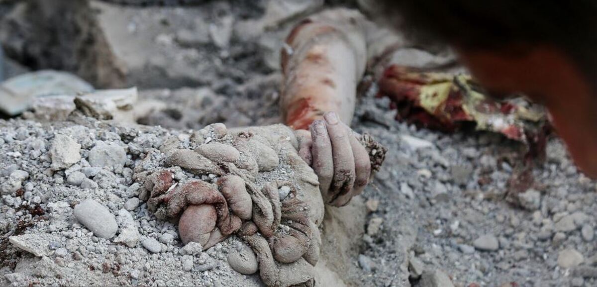 تصاویر شوکه‌کننده از تابوت‌هاD دانش‌آموزن شهید مینابی + فیلم