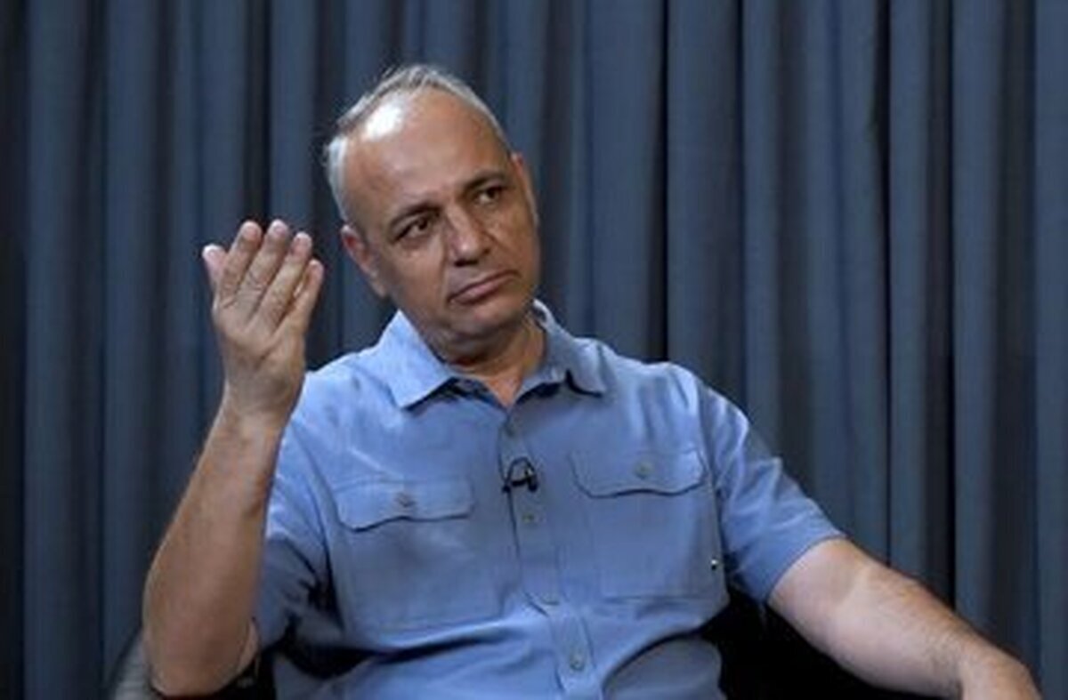 احمد زیدآبادی: کشور قربانی یک توطئهٔ بسیار پیچیده و کثیف شده است!