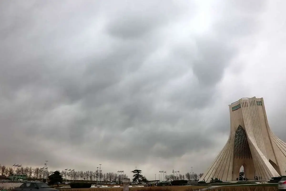 هشدار جدی هواشناسی به پایتخت نشینان/ وقوع رگبار و رعد و برق در جمعه برای تهران