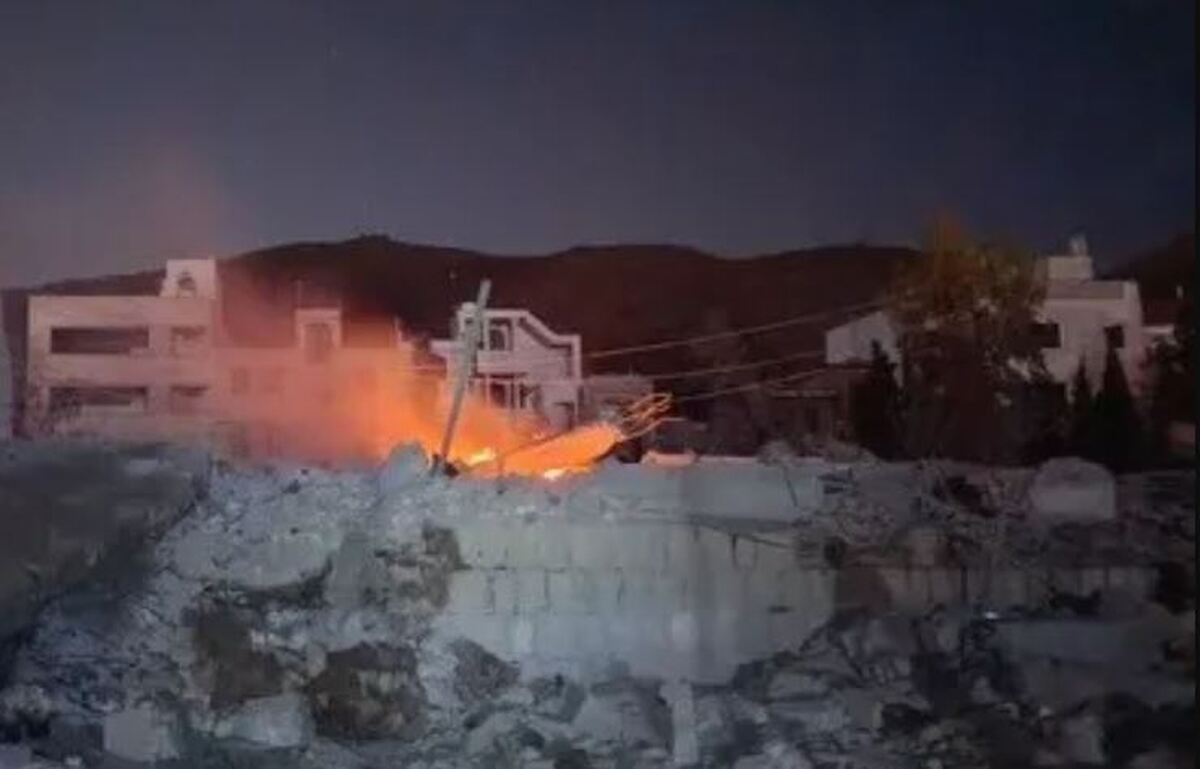 حمله هوایی به کمپ شهرک زیباشهر شیراز و پایگاه اورژانس/ آخرین آمار قربانیان