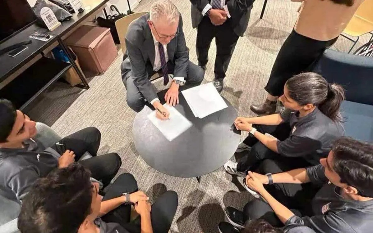 دیدار ملی پوشان فوتبال زنان با مقام استرالیایی