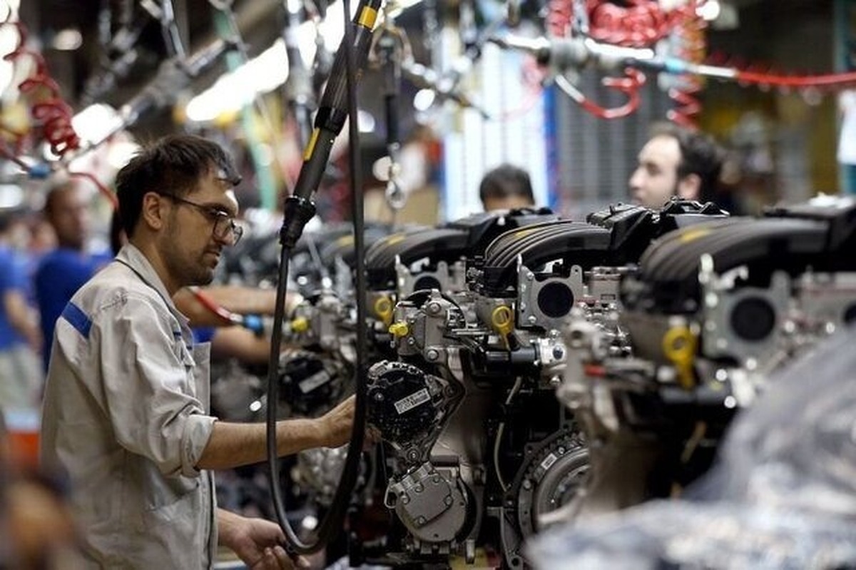 خبر مهم برای کارگران / بازنگری در حداقل مزد کارگری سال آینده انجام شود