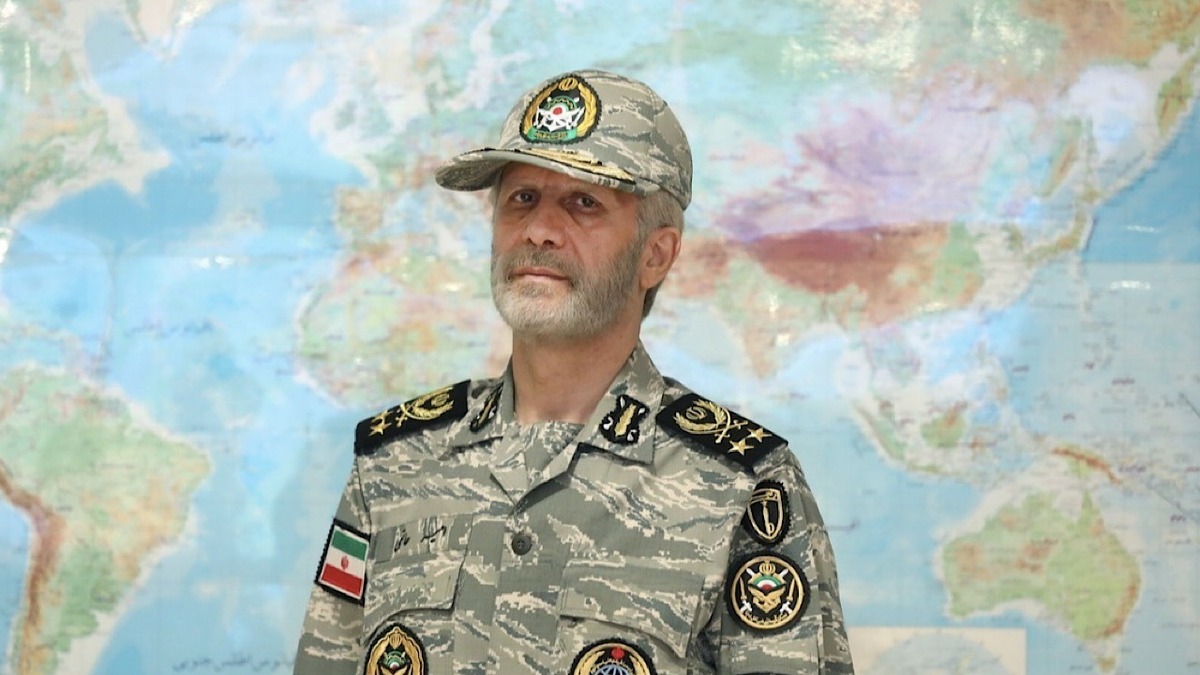 فرمانده کل ارتش: انتقام خون شهید لاریجانی را می‌گیریم