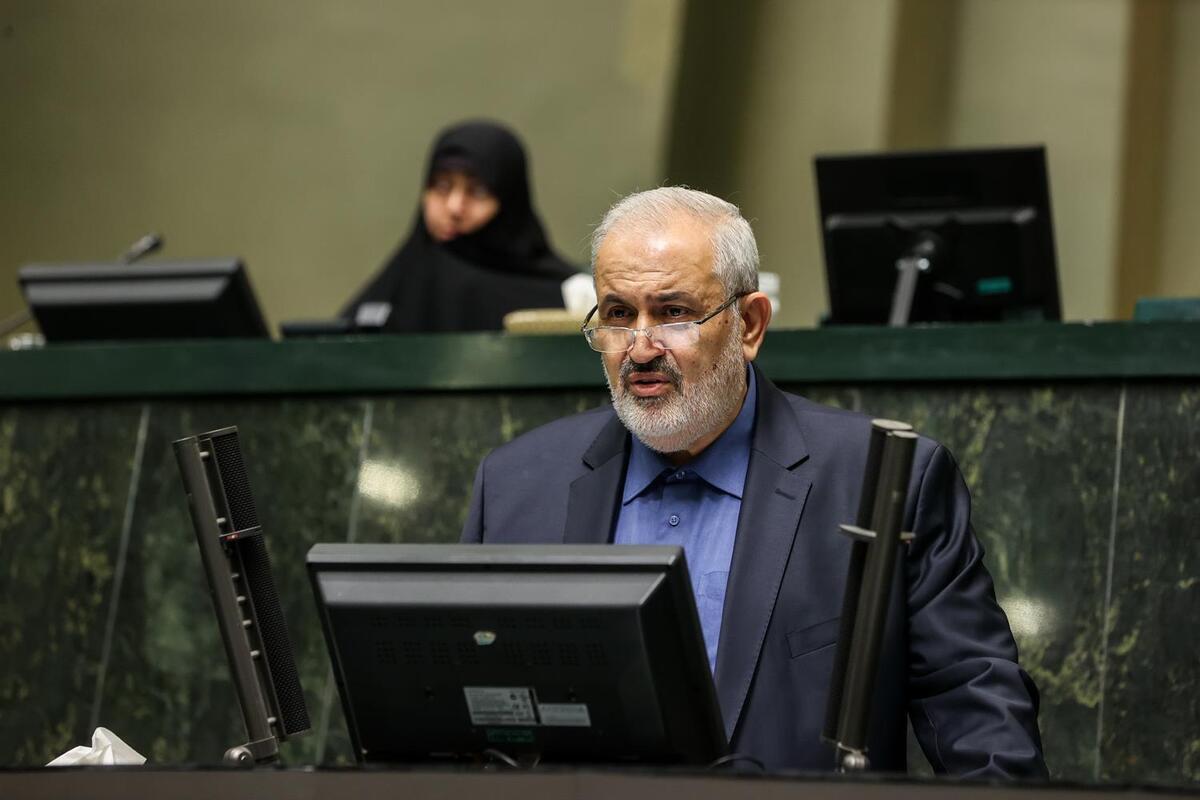 اختلاف نزدیکان رئیسجمهور با وزارت نیرو/ دو راهی رئیس جمهور میان نمایندهٔ ویژٰه و وزیر نیرو اختلاف نزدیکان رئیسجمهور با وزارت نیرو/ دو راهی رئیس جمهور میان نمایندهٔ ویژٰه و وزیر نیرو