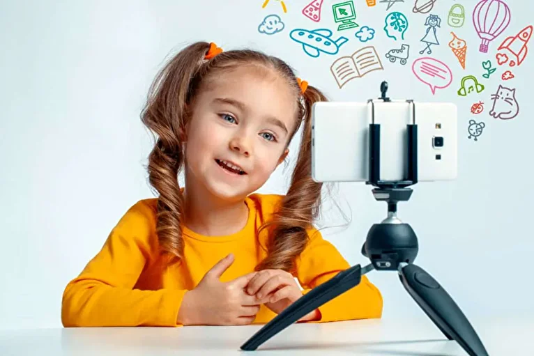 اینفوگرافیک/ تاثیر تلفن همراه و فضای مجازی بر مغز کودکان