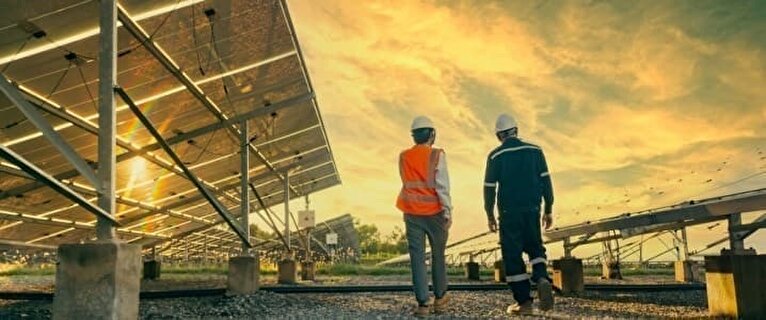 نوسانات بازار جهانی انرژی‌های تجدیدپذیر؛ ثبت رکورد تاریخی سرمایه‌گذاری همزمان با سقوط بازار آمریکا