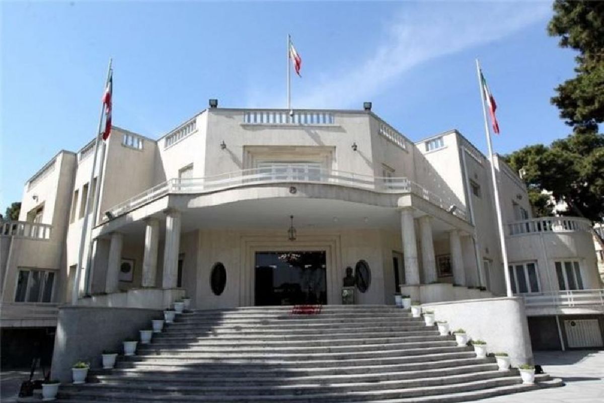 دود غلیط در محدوده پاستور پس از حمله اسرائیل تهران + فیلم