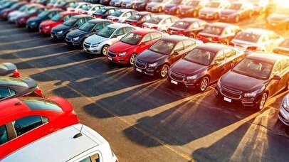 مخالف تعرفه‌های غیر منطقی خودرو‌های وارداتی هستیم