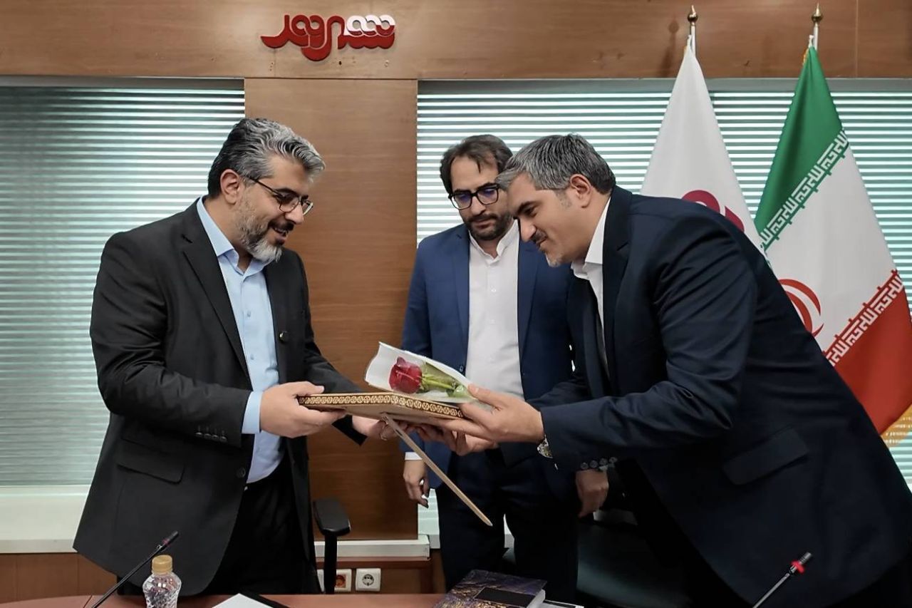 تجلیل از پیشکسوتان شرکت شهروند به مناسبت روز کارگر