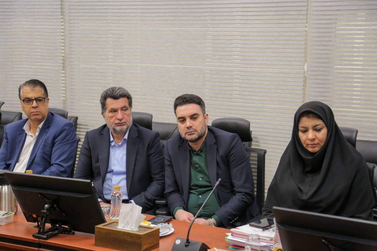 تجلیل از پیشکسوتان شرکت شهروند به مناسبت روز کارگر